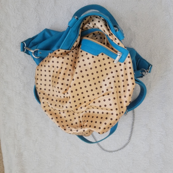 Melie Bianco purse/ with small purse that detaches /Vegan leather/ like new. - Picture 5 of 7